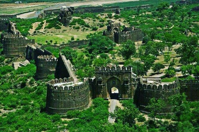 Rohtas Fort near the city of Jhelum - Rohtas | Secret World Trip Planner