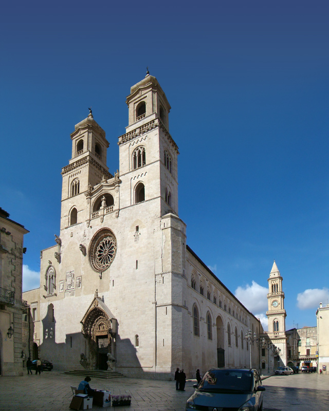 Puglia: La bellissima Cattedrale d'Altamura - Altamura | Secret World Trip Planner