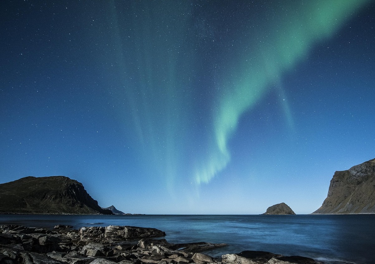 Sol de medianoche en Lofoten Noruega ..... ¡Moskenes! - Moskenes | Secret World Trip Planner