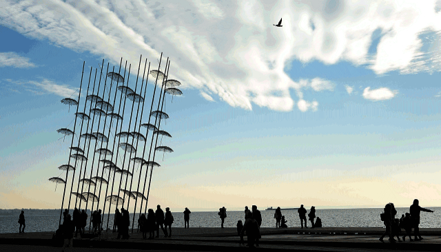 Deštníky: Soluňský maják umění a inspirace - Thessaloniki | Secret World Trip Planner