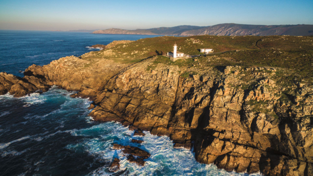 Le dernier coucher de soleil en Europe - Cabo Touriñán | Secret World Trip Planner