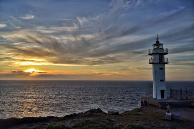 Le dernier coucher de soleil en Europe - Cabo Touriñán | Secret World Trip Planner