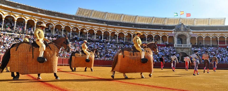 ਦਿਵਾਲੀਆਪਣ ਦੇ ਫ਼ਾਇਦਿਆਂ ਵਿੱਚ ਸ਼ਾਮਲ ਹਨ: - Sevilla | Secret World Trip Planner