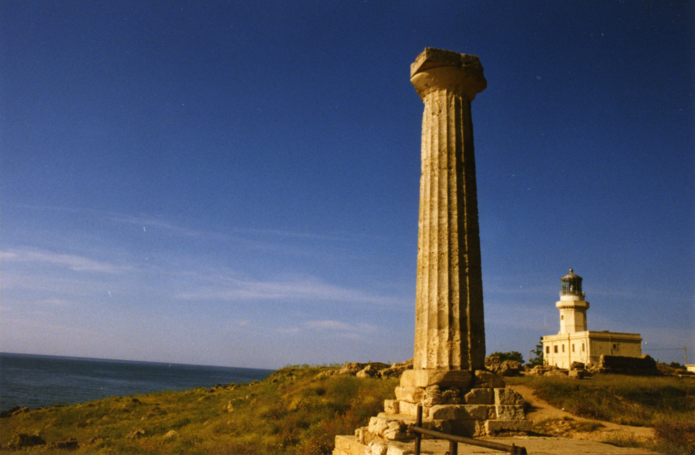 Faro de Capo Colonna - Faro di Capo Colonna | Secret World Trip Planner