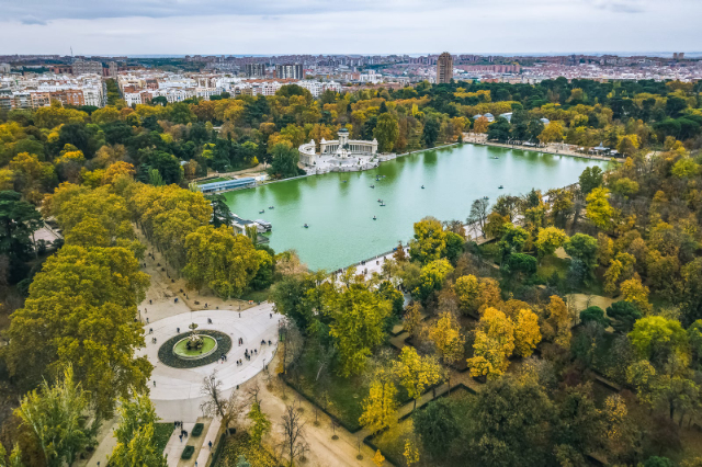Park El Retiro - Madrid | Secret World Trip Planner