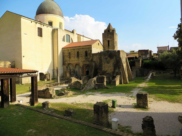प्रारंभिक ईसाई basilicas के Cimitile - 80030 Cimitile NA | Secret World Trip Planner