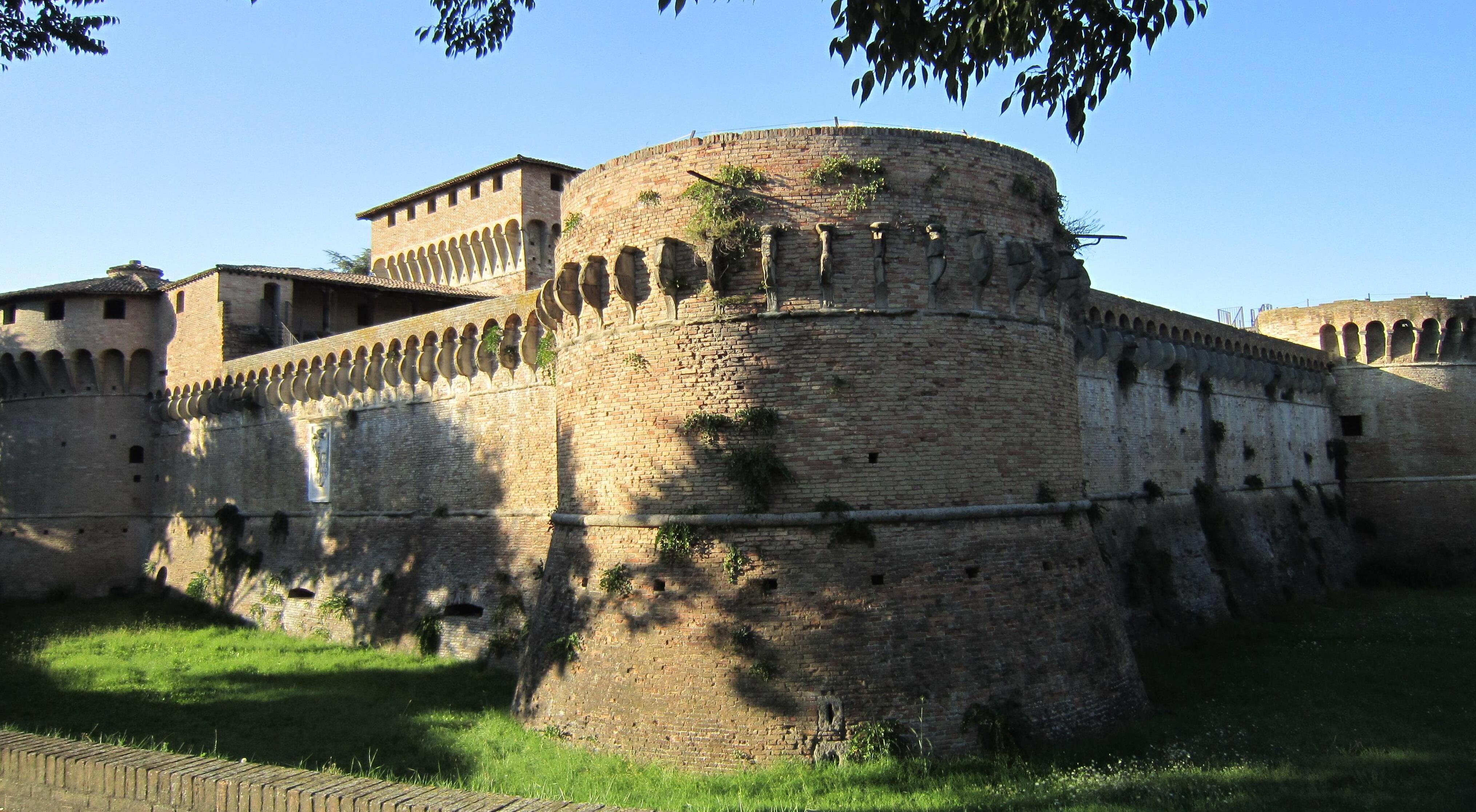 Rocca di Ravaldino| nhấp chuột - Forlì | Secret World Trip Planner