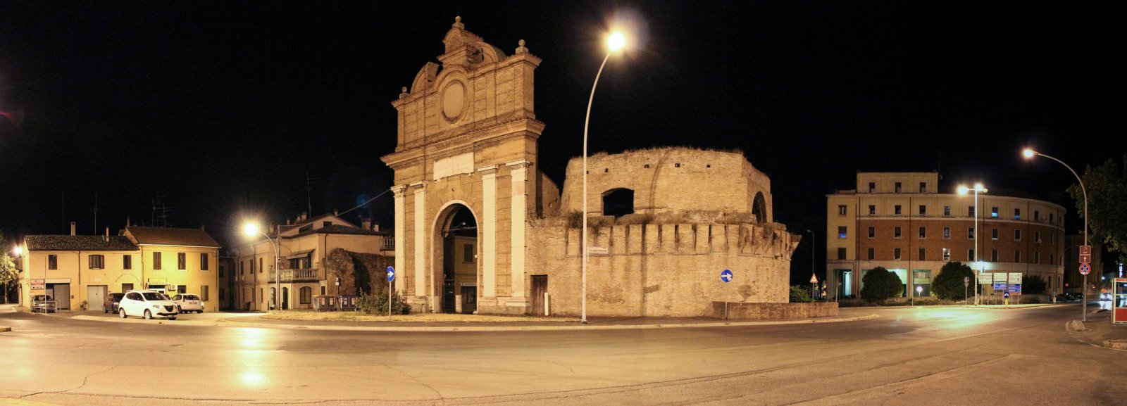Xách Schiavona| Nhấp Chuột - Forlì | Secret World Trip Planner