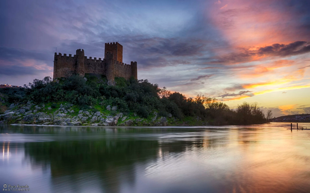 Castle ຂອງ Almourol - Praia do Ribatejo | Secret World Trip Planner