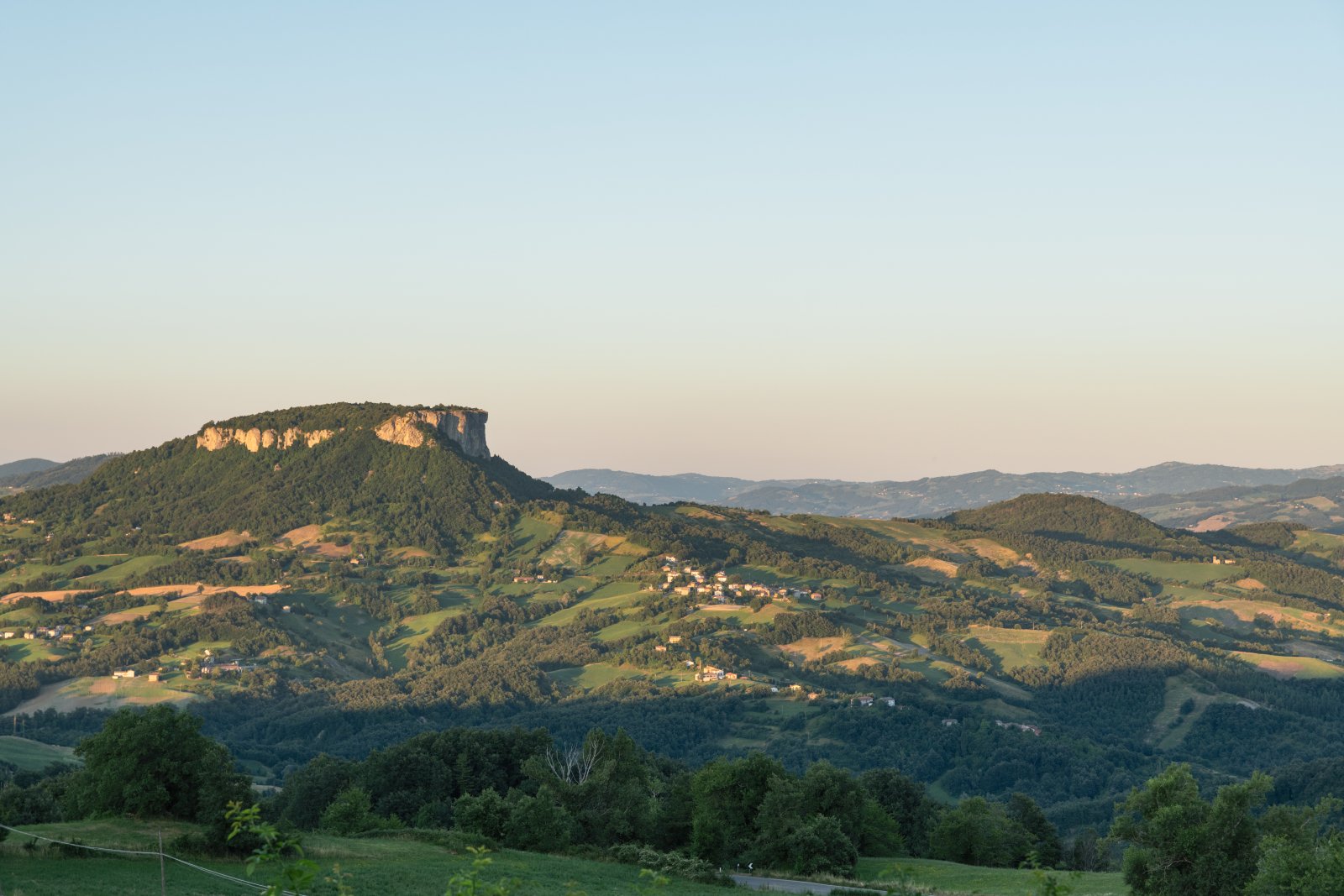 אבן ביסמנטובה - Castelnovo ne' Monti | Secret World Trip Planner