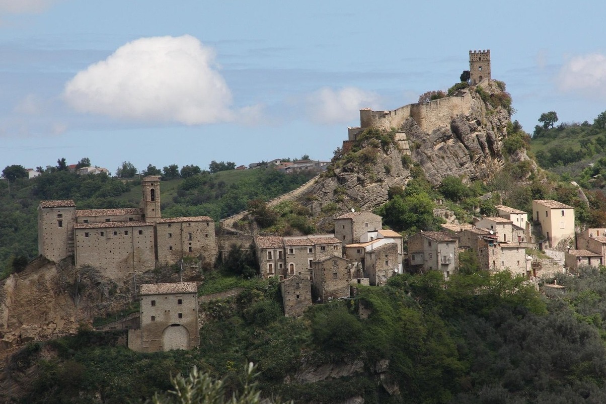 Rockcascalenya - Roccascalegna | Secret World Trip Planner
