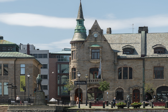 Centro Art Nouveau Center — Apotekergata 16