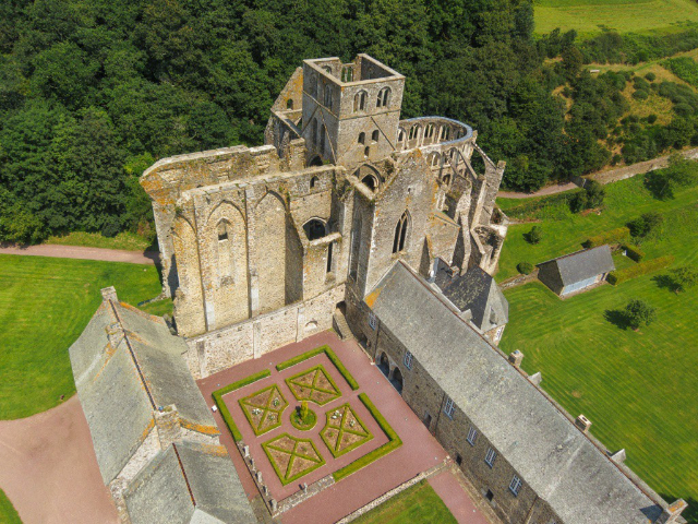 Abadía de Hambye - Hambye | Secret World Trip Planner