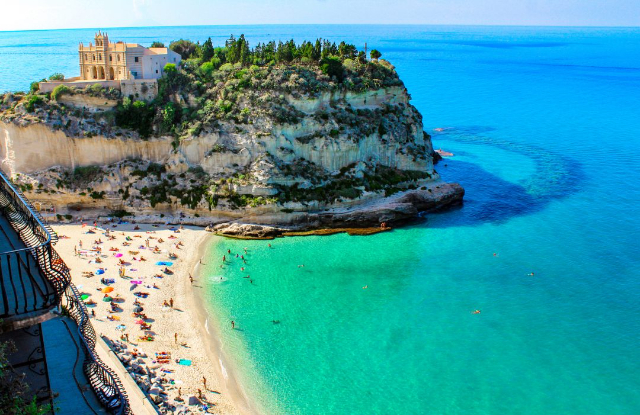Praia da Rotonda - Tropea | Secret World Trip Planner