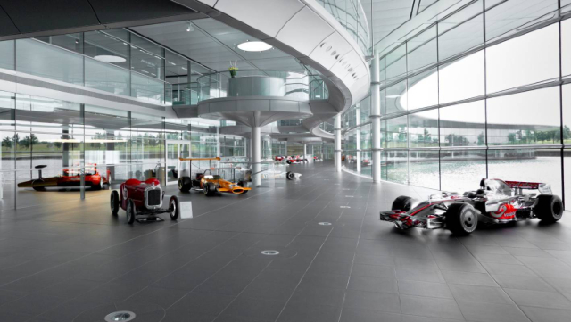 Centro Tecnológico McLaren: Una meca para los entusiastas del motor - McLaren Technology Centre | Secret World Trip Planner