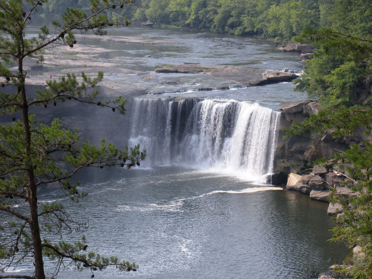 Las cataratas de Cumberland, el Niágara del Sur - Mundo Secreto - Williamsburg | Secret World Trip Planner