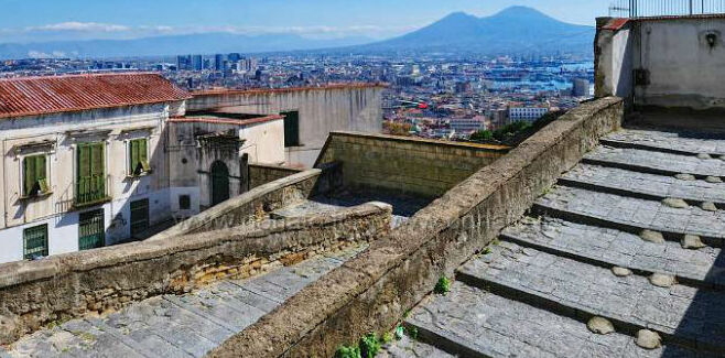 Nápoles / La Pedamentina  - Napoli | Secret World Trip Planner