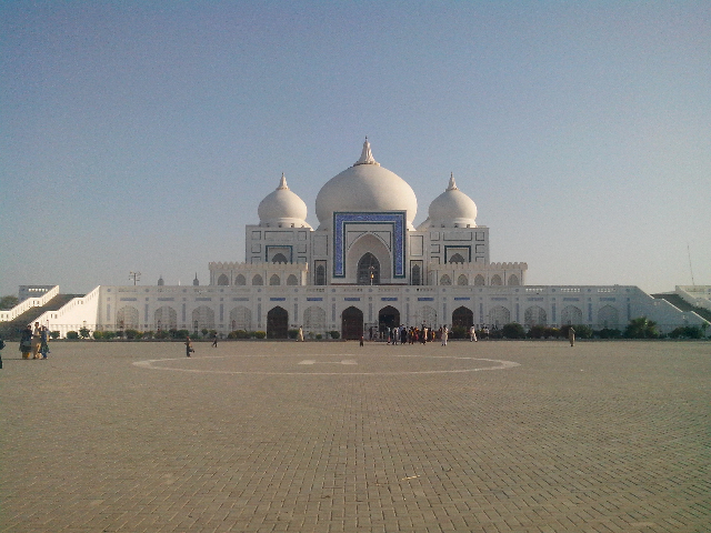 El mazar de Zulfikar Ali Bhutto — Garhi Khuda Bakhsh