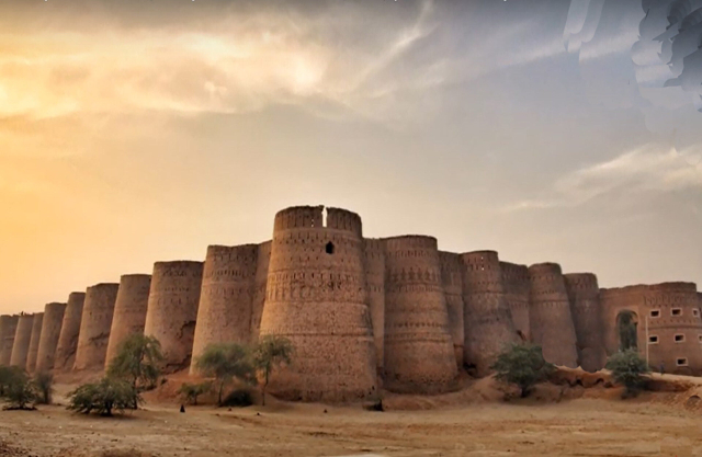 La grandeur du fort de Derawar - Derawar | Secret World Trip Planner
