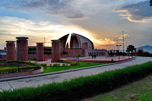 Monumento a Pakistán - اسلام آباد | Secret World Trip Planner