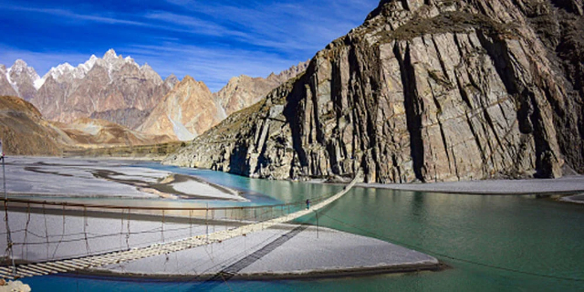 Pont suspendu Hussaini - Gilgit | Secret World Trip Planner