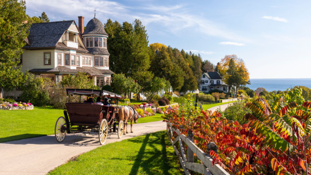 Isla Mackinac - Mackinac Island | Secret World Trip Planner
