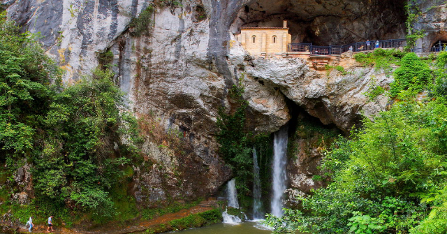 ملاذ كوفادونجا - Covadonga | Secret World Trip Planner