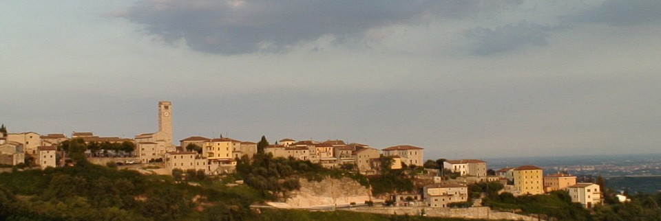 စန်ဂျီဂျီဂျီဒိုဗော့လလစ်ခ်၏ခရစ်ယာန်ဘုရားကျောင်း - Sant'Ambrogio di Valpolicella | Secret World Trip Planner