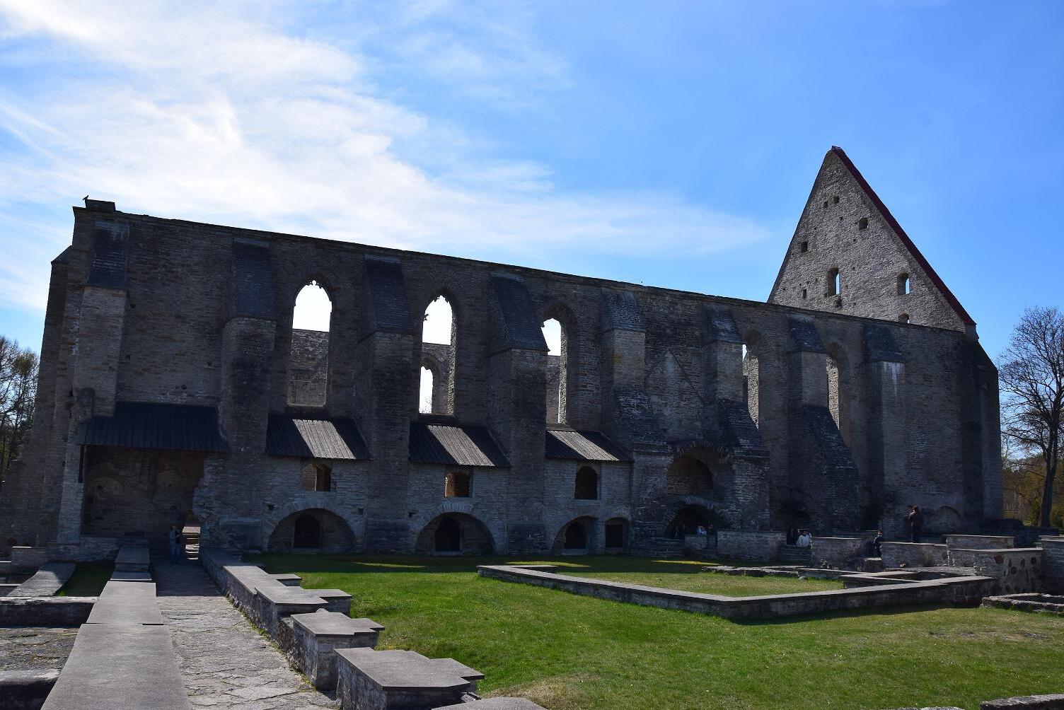 Tallin: Convento de Pirita (Monasterio de Pirita) - Tallinn | Secret World Trip Planner