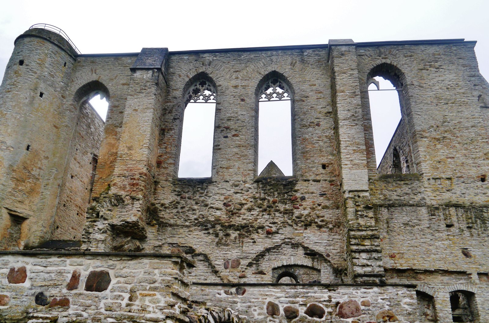 Tallin: Convento de Pirita (Monasterio de Pirita) - Tallinn | Secret World Trip Planner