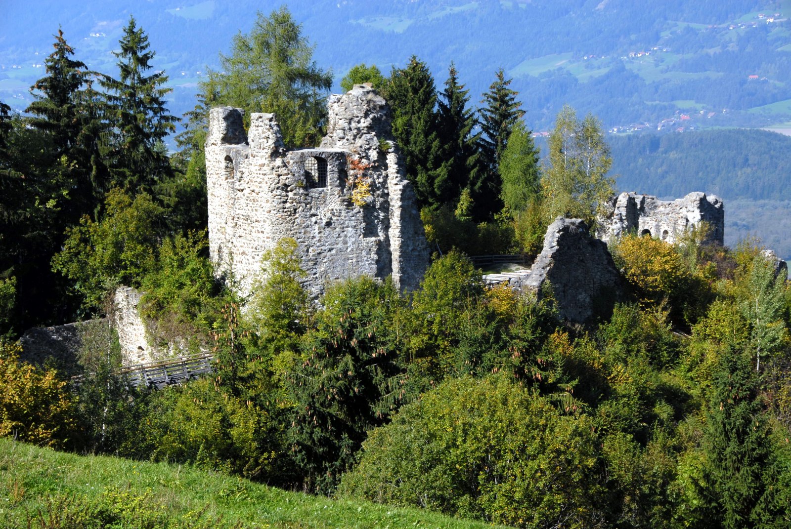 Ortenburg Castle - Baldramsdorf | Secret World Trip Planner