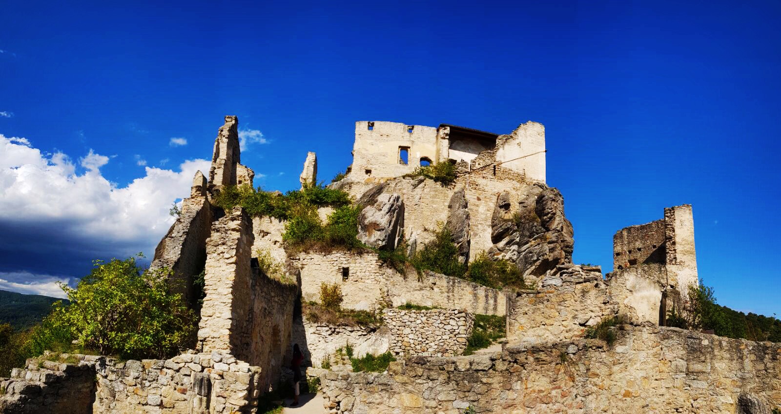 Byen D andrnstein og D Castlernstein slotsruinerne - Dürnstein | Secret World Trip Planner
