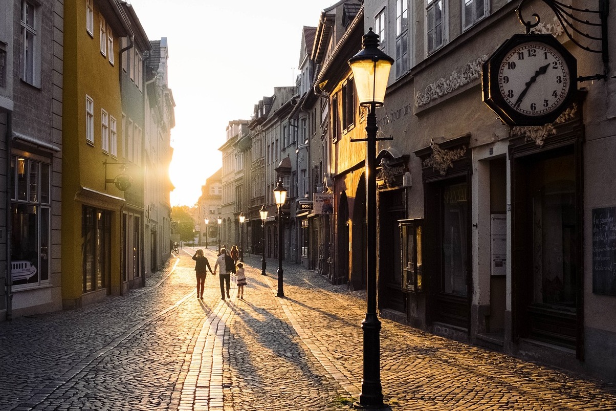 Viscardigasse y los adoquines dorados - München | Secret World Trip Planner