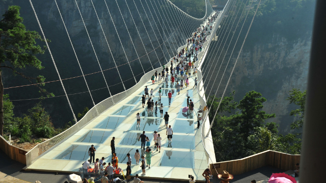Zhangjiajie Glass Bridge — World’s Longest and Highest - Zhangjiajie Shi | Secret World Trip Planner