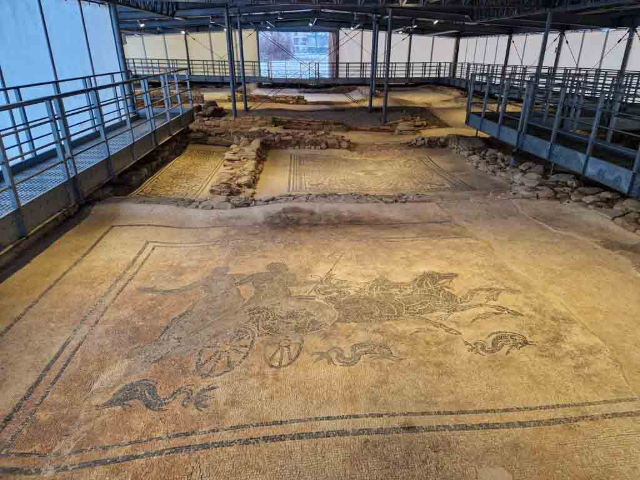 Những bức tranh khảm La Mã phi thường của Domus del Mito - Sant'Angelo In Vado | Secret World Trip Planner