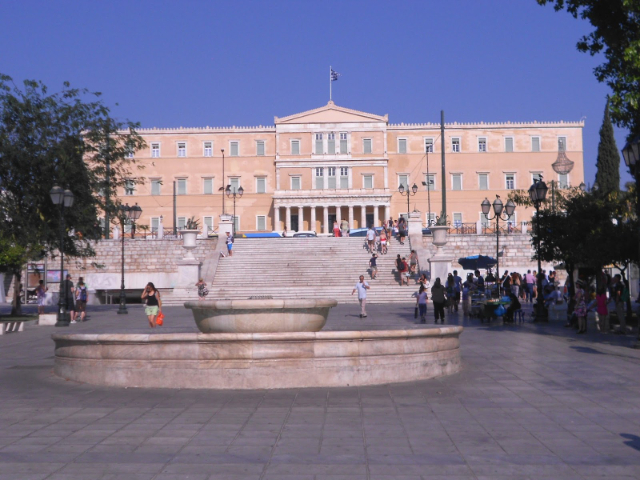 Syntagma Square - Athina | Secret World Trip Planner