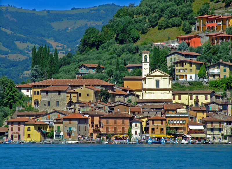 পেসচিরা মারাগলিও - Peschiera Maraglio | Secret World Trip Planner