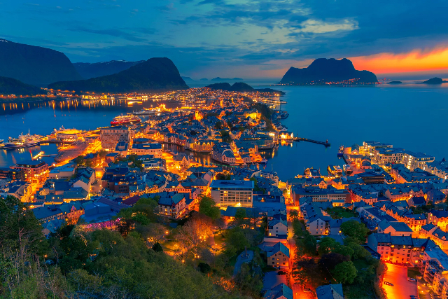 Mirador de Aksla, Alesund — Parkgata 11