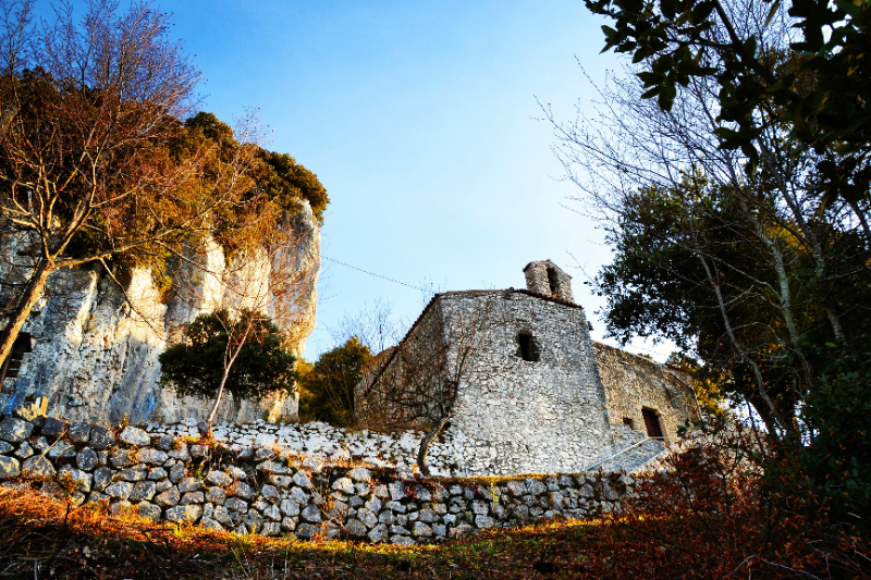 ພູ Scalambra ແລະ Hermitage ຂອງ San Michele - Sulmona | Secret World Trip Planner