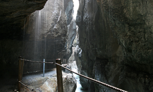 गॉर्ज, वॉकवे Garmisch-Partenkirchen - Garmisch-Partenkirchen | Secret World Trip Planner