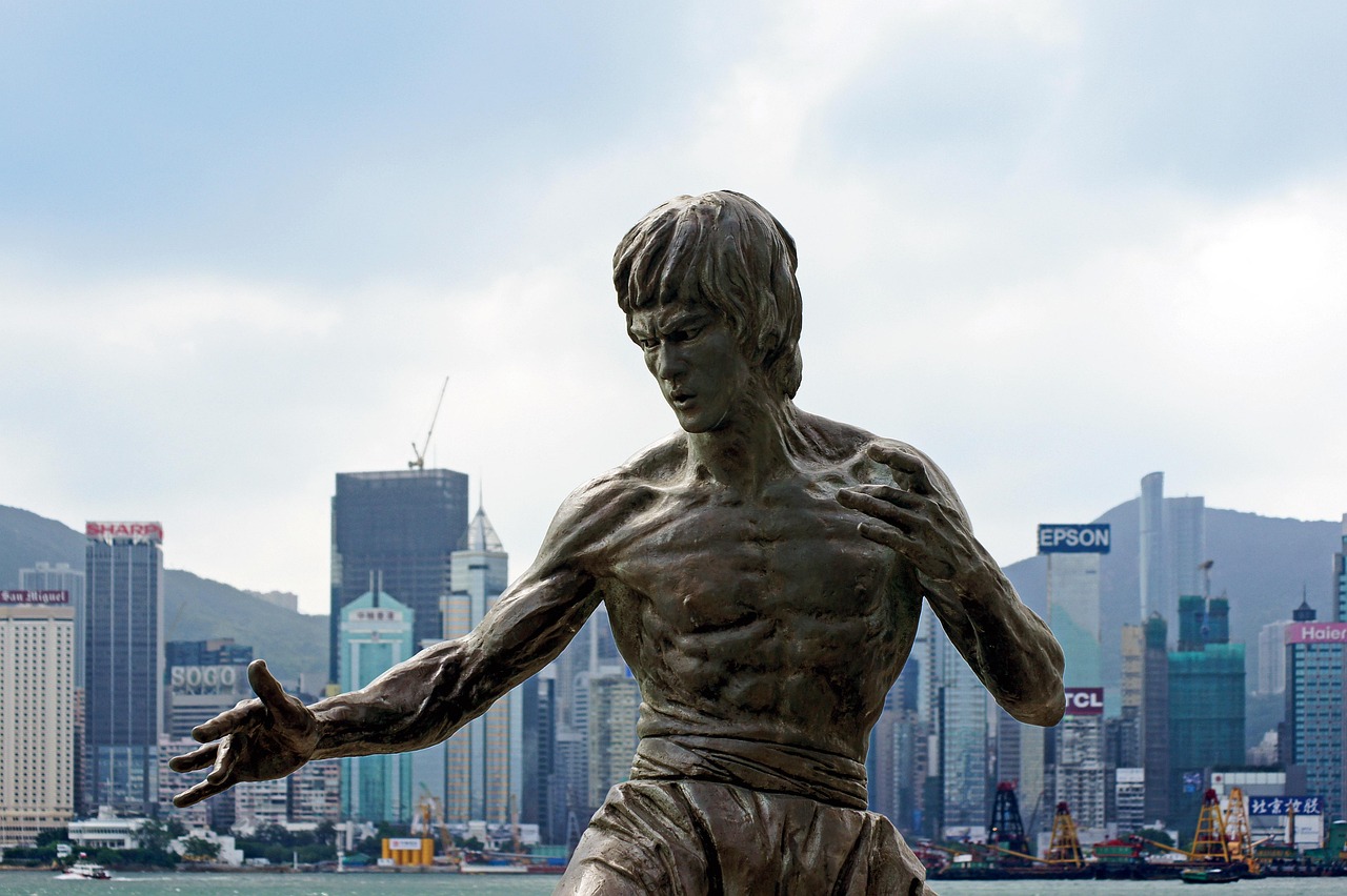 بندر ویکتوریا در جزیره هنگ کنگ - Victoria Harbour | Secret World Trip Planner
