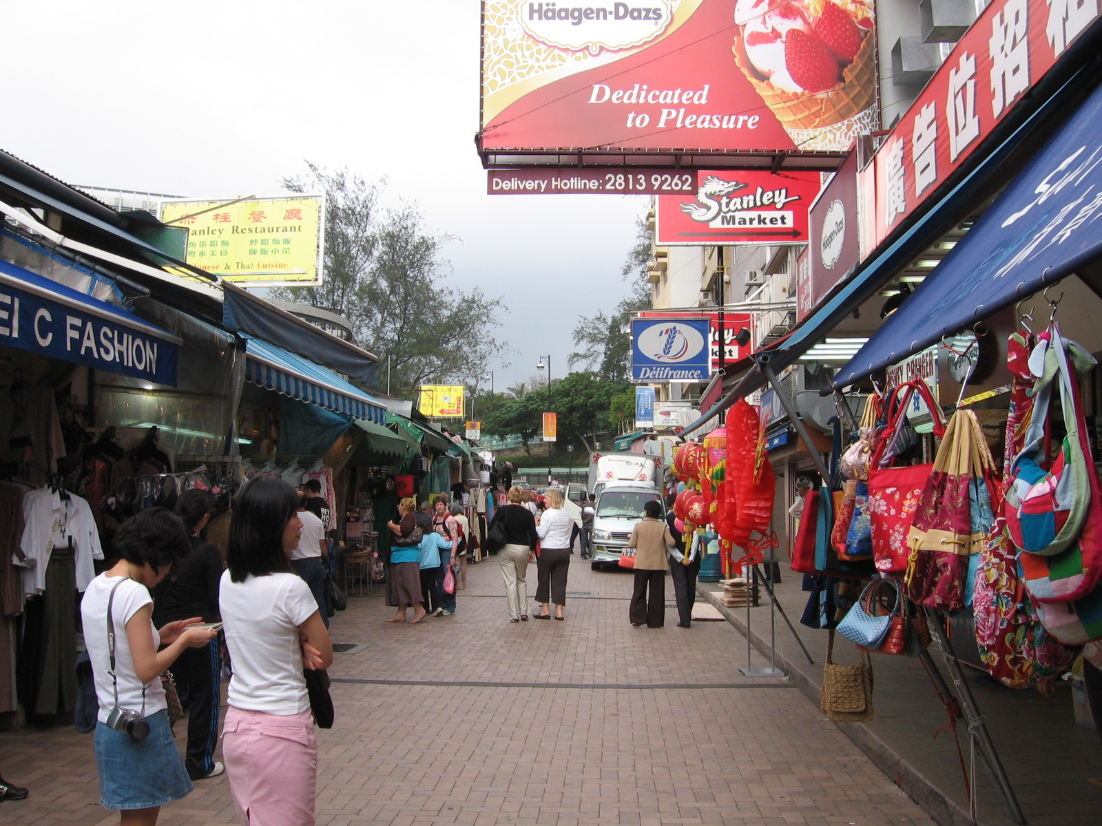 Stanley Market in Hong Kong - Stanley | Secret World Trip Planner