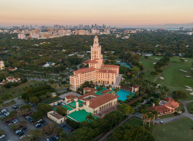 કોરલ ગેબલ્સ - Coral Gables | Secret World Trip Planner