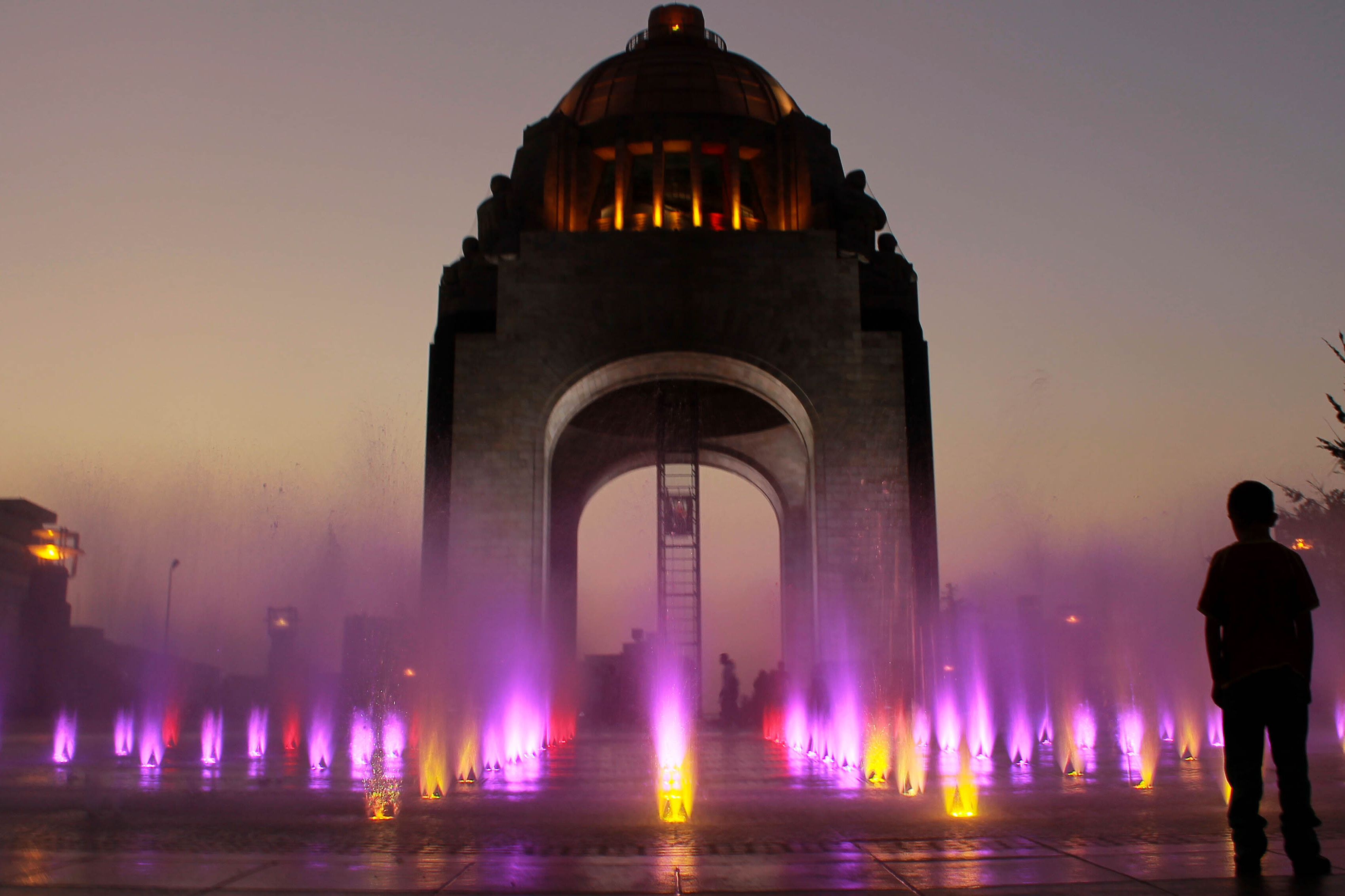 Monumèn kanggo revolusi ing Mexico City - Ciudad de México | Secret World Trip Planner