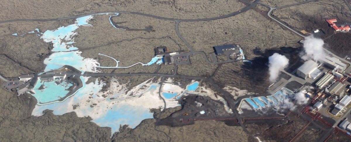 Blue Lagoon: La Magia de las Termas Geotérmicas en Islandia - Norðurljósavegur 9 | Secret World Trip Planner