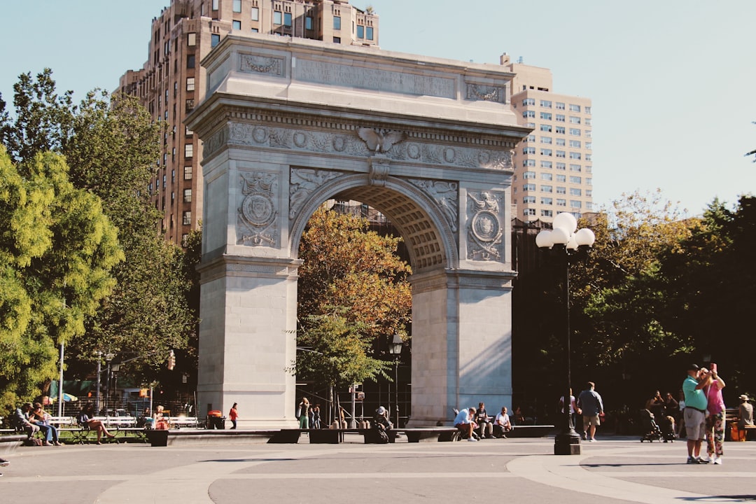 Le Porte dell'Esonerato: Un'Opera d'Arte a New York - New York | Secret World Trip Planner