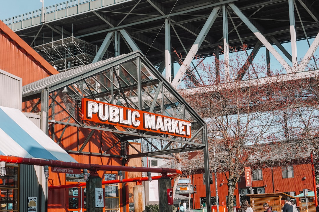 Descubra os Sabores do Mercado Público de Granville - Vancouver | Secret World Trip Planner