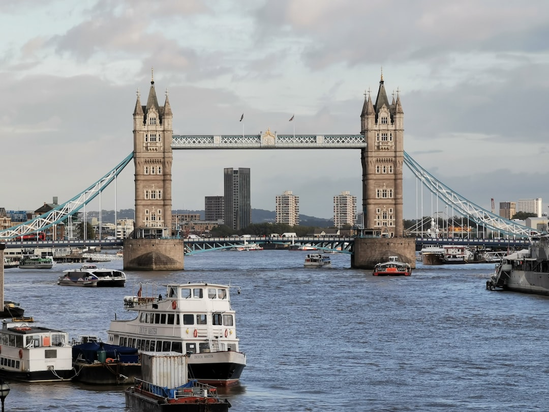 Secret World vs Wanderlog: Best Trip Planner in London 2026 - Londra | Secret World Trip Planner