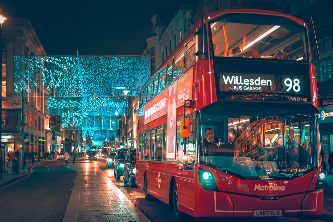 Secret World vs Wanderlog: Der beste Reiseplaner 2026 - Londra | Secret World Trip Planner
