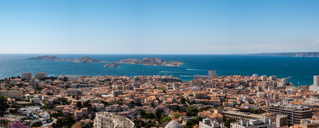 Top 5 travel apps Marseille 2026: Scopri Secret World - Marseille | Secret World Trip Planner